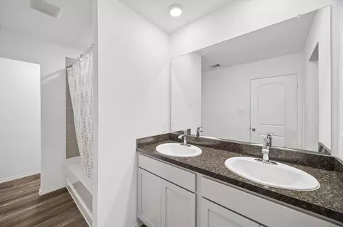 Bath - 5822 Hampton Valley Dr, Spring, TX 77373 photo 1 of 2