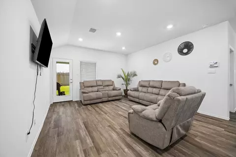 Other - 5822 Hampton Valley Dr, Spring, TX 77373 photo 3 of 6