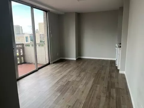 2016 Main #809, Houston, TX 77002