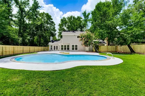 1904 Nursery Rd, The Woodlands, TX 77380