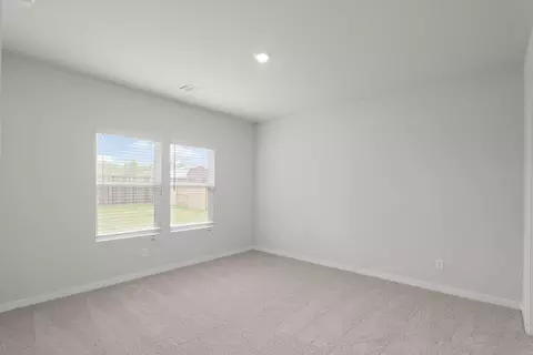 Bedroom - 506 Shoreview Dr, Conroe, TX 77303 photo 2 of 7