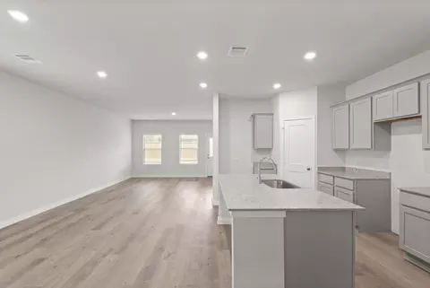 Other - 506 Shoreview Dr, Conroe, TX 77303 photo 2 of 11