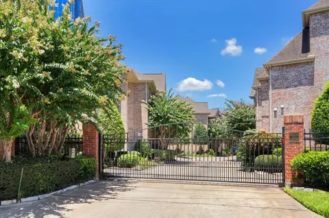 2603 W Lane Dr #E, Houston, TX 77027
