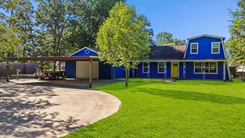235 S Circle Dr, Livingston, TX 77351