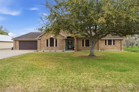 615 Lilley Rd, Alvin, TX 77511