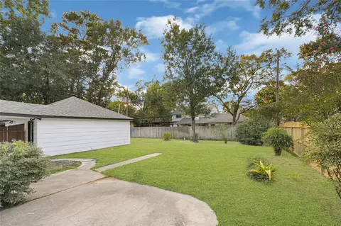 Exterior - 5206 Springton Ln, Spring, TX 77379 photo 2 of 2