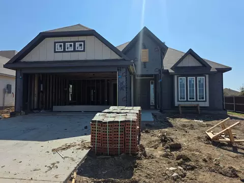 1400 Lake Ridge Dr, Brenham, TX 77833