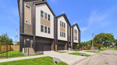 4205 Arlington St, Houston, TX 77018