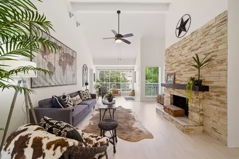 2100 Tanglewilde St #750, Houston, TX 77063