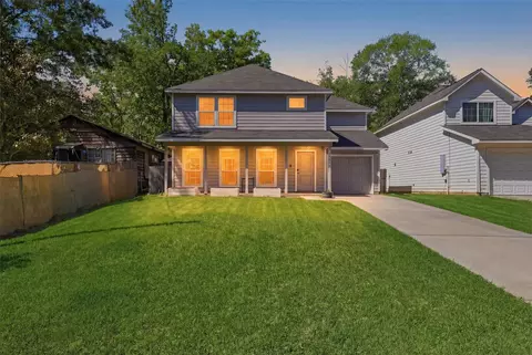 15011 Crockett Rd, Willis, TX 77378