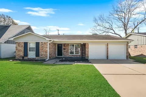 5203 Chantilly Ln, Houston, TX 77092