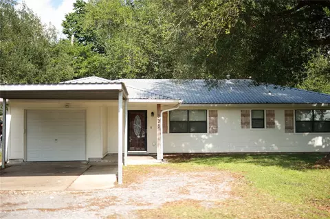 328 Paula Ave, Bridge City, TX 77611