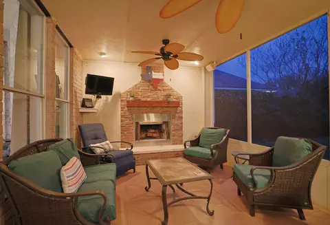 Exterior - 20102 Windbury Ct, Spring, TX 77379 photo 7 of 15