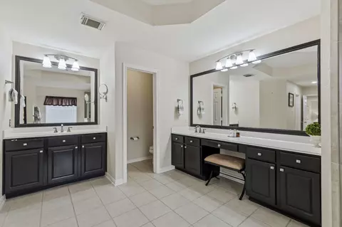 Bath - 20102 Windbury Ct, Spring, TX 77379 photo 2 of 4