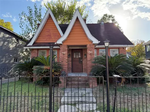 3018 Wentworth St, Houston, TX 77004