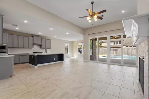 Living - 4071 Northern Spruce Dr, Spring, TX 77386 photo 2 of 2