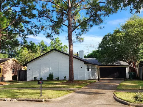 12875 Westella Dr, Houston, TX 77077