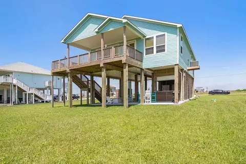 18315 Warrior Rd, Galveston, TX 77554