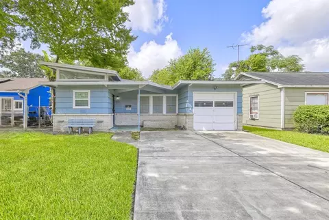 3562 Rosewood St, Houston, TX 77004