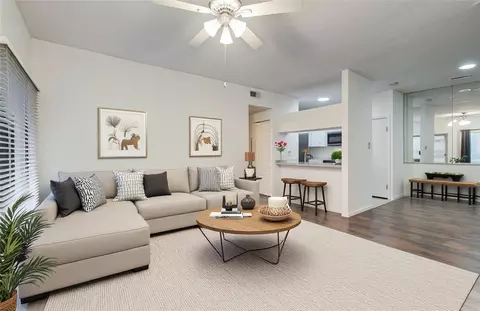 2023 Gentryside Dr #109, Houston, TX 77077