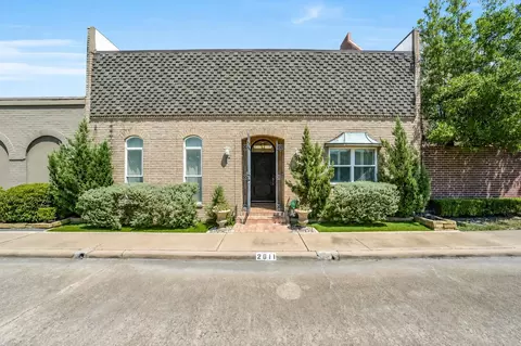 2011 Canongate Dr, Houston, TX 77056
