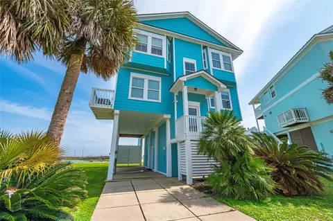 25001 Monterey Ct, Galveston, TX 77554