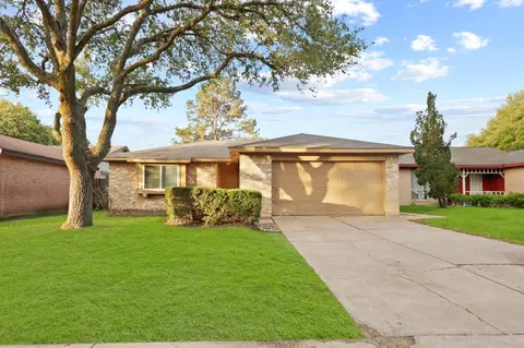 5111 Raven Ridge Dr, Houston, TX 77053