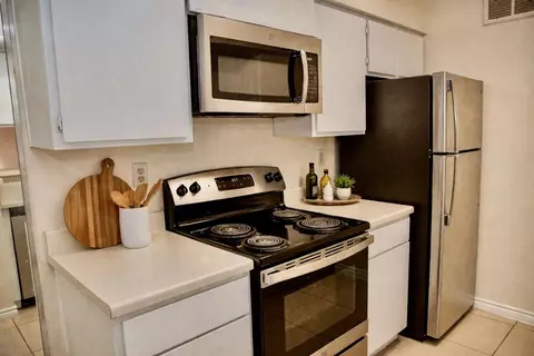12905 Woodforest Blvd #303, Houston, TX 77015