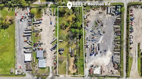 6606 E Houston Rd, Houston, TX 77028