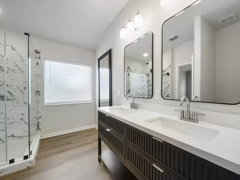 Bath - 21006 Wildbrook Canyon Ct, Katy, TX 77449 photo 3 of 3