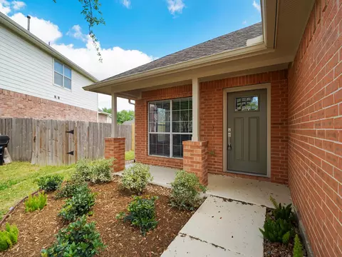 Exterior - 21006 Wildbrook Canyon Ct, Katy, TX 77449 photo 2 of 4
