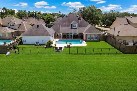 6180 Sheridan Oaks Dr, Beaumont, TX 77706
