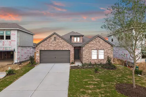 Exterior - 3526 Cardinal Pointe Dr, Angleton, TX 77515 photo 4 of 8