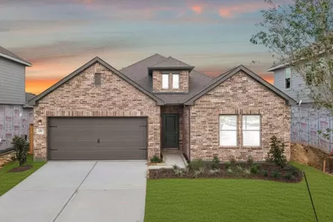 3526 Cardinal Pointe Dr, Angleton, TX 77515