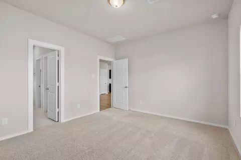 Bedroom - 3526 Cardinal Pointe Dr, Angleton, TX 77515 photo 4 of 4
