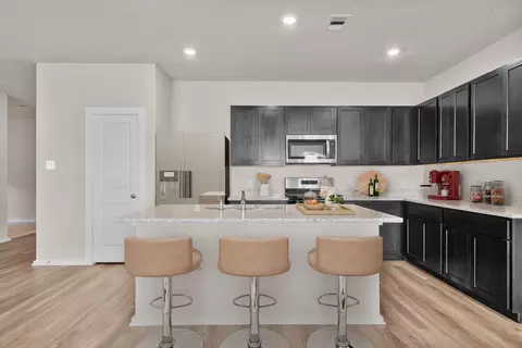 Kitchen - 3526 Cardinal Pointe Dr, Angleton, TX 77515 photo 1 of 5