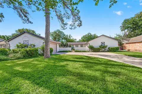 12707 Pantano Dr, Houston, TX 77065