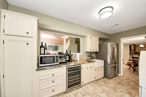 Kitchen - 6403 Craigway Rd, Spring, TX 77389 photo 3 of 3