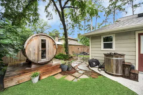 Exterior - 6403 Craigway Rd, Spring, TX 77389 photo 5 of 10