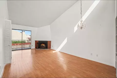 10075 Westpark Dr #37, Houston, TX 77042