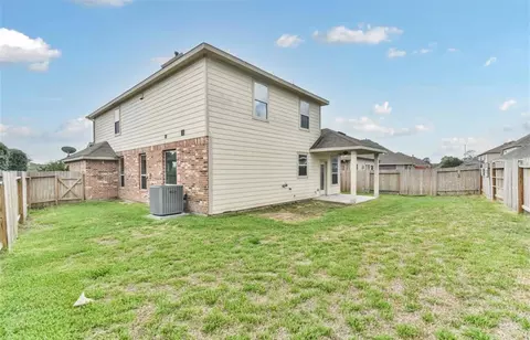 Exterior - 2245 Maple Point Dr N, Conroe, TX 77301 photo 2 of 2