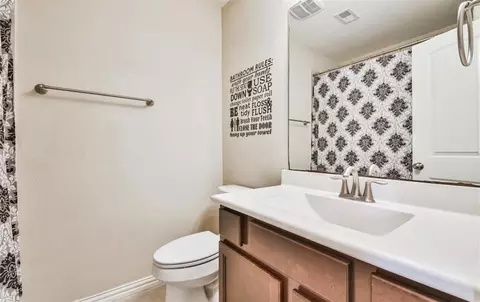 Bath - 2245 Maple Point Dr N, Conroe, TX 77301 photo 3 of 3
