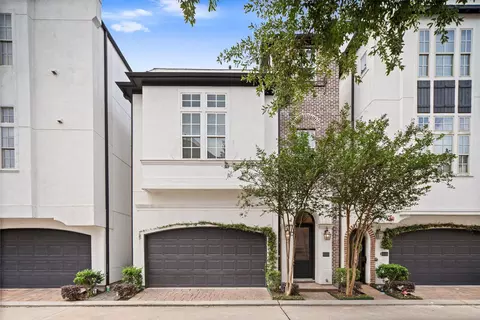 5621 Cohn Meadows Ln, Houston, TX 77007