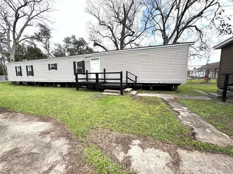 1810 Connorvale Rd, Houston, TX 77039