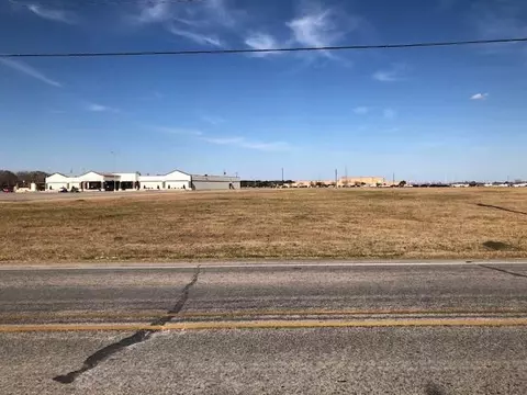 0 Wharton St, El Campo, TX 77437