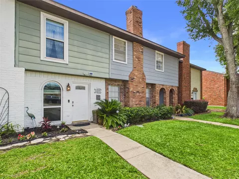 1405 Bonanza Rd #405, Houston, TX 77062