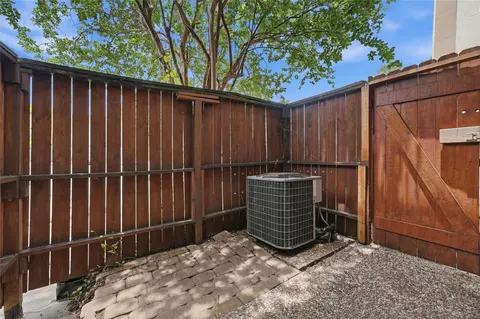 Exterior - 1907 Clipper Cir, Willis, TX 77318 photo 1 of 3