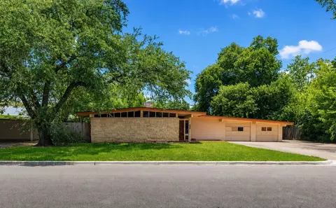 409 Timber St, College Station, TX 77840