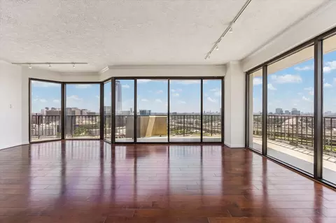 3350 Mccue Rd #2204, Houston, TX 77056