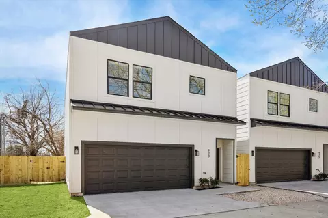 927 Bianco Ln, Houston, TX 77091